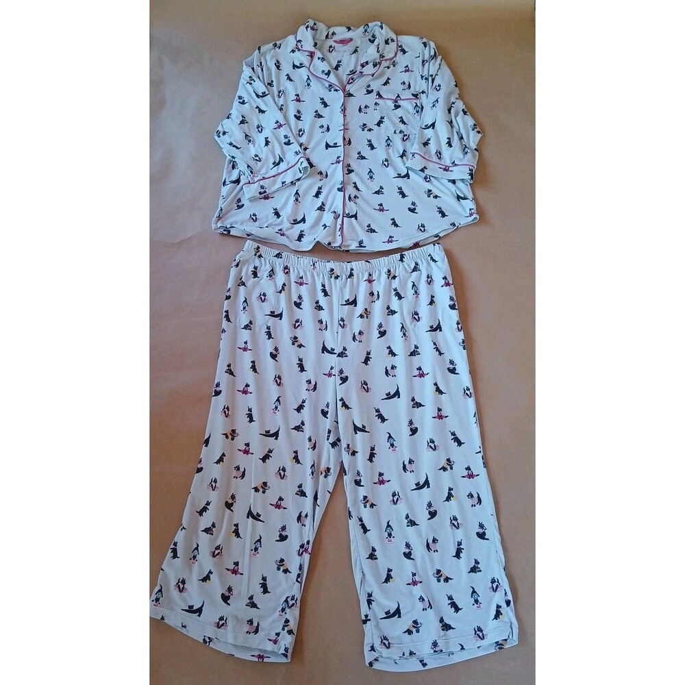 Women's White Printed Pajama Set - Cozy Button-Front Sleepwear
